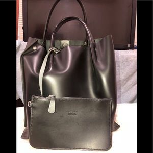 LeCamp Bucket Bag by Vera Pelle